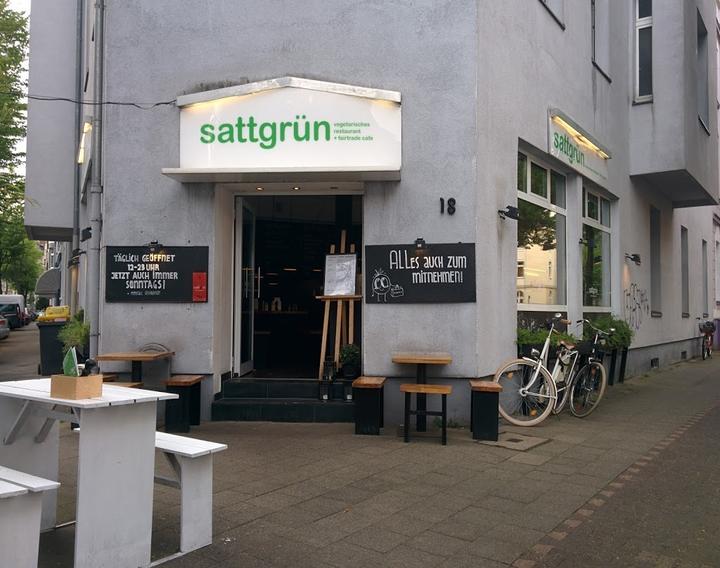 Sattgrün